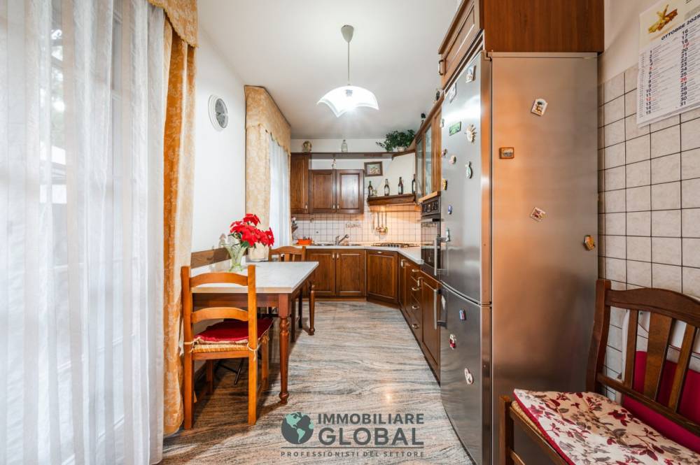 casa indipendente in vendita a Modena