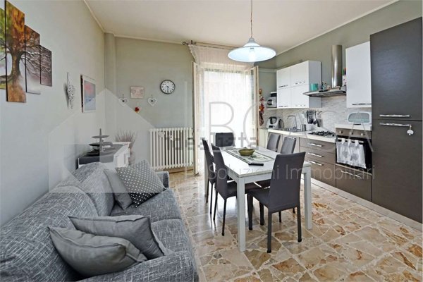 appartamento in vendita a Modena in zona Crocetta