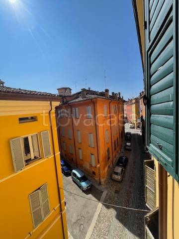 appartamento in vendita a Modena in zona Centro Storico
