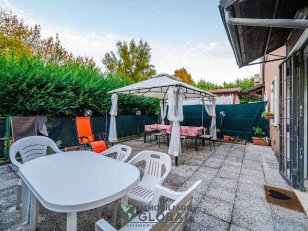 casa indipendente in vendita a Modena in zona San Lazzaro / Modena Est