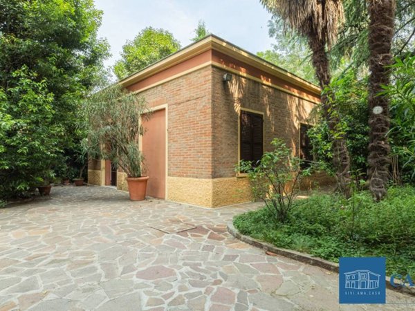 casa indipendente in vendita a Modena in zona San Lazzaro / Modena Est