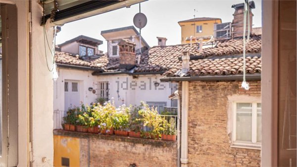 appartamento in vendita a Modena in zona Centro Storico