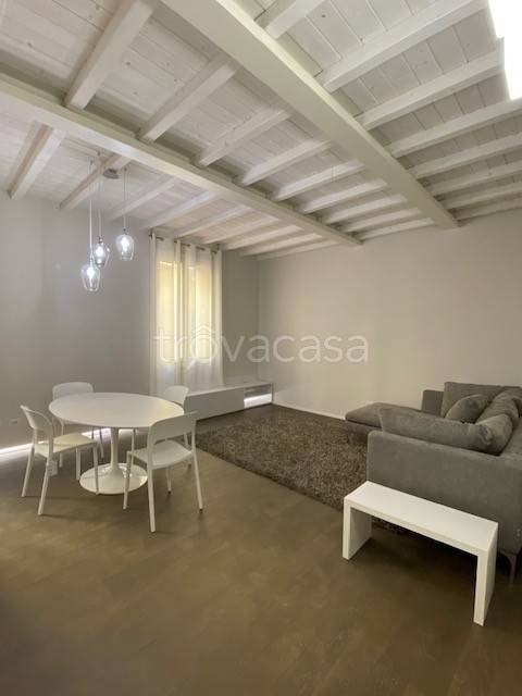 appartamento in vendita a Modena in zona Centro Storico