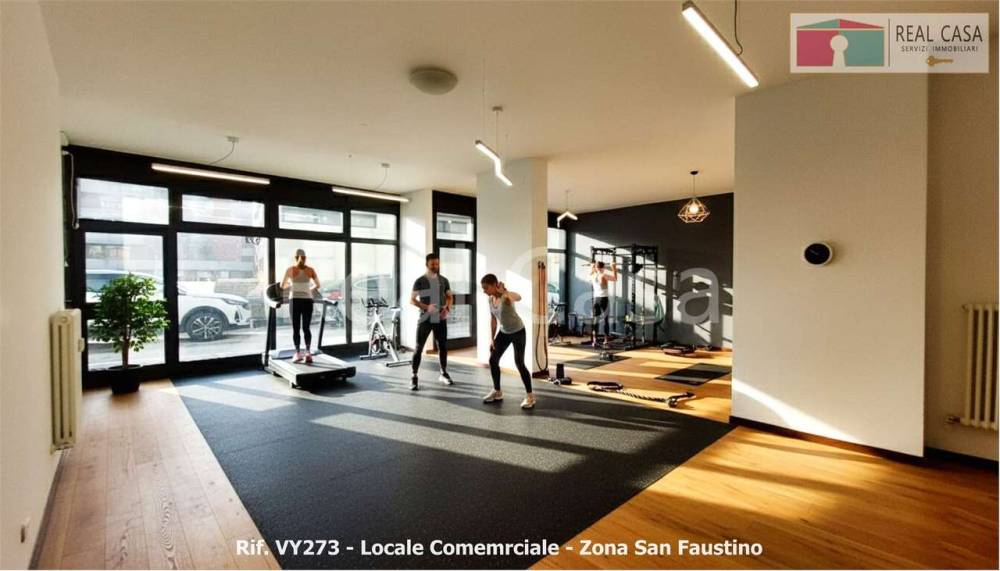negozio in vendita a Modena in zona San Faustino