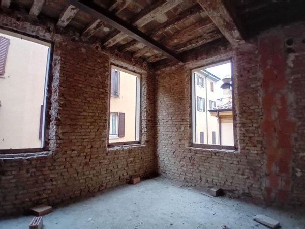 appartamento in vendita a Modena in zona Centro Storico