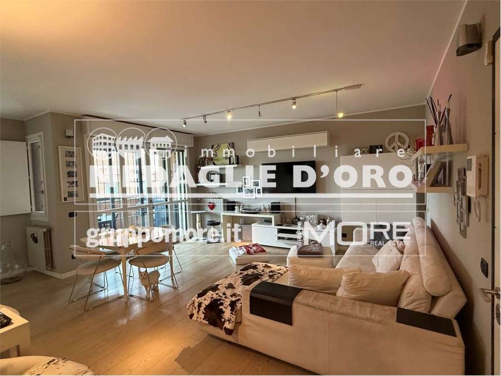 appartamento in vendita a Modena in zona Madonnina / Quattro Ville