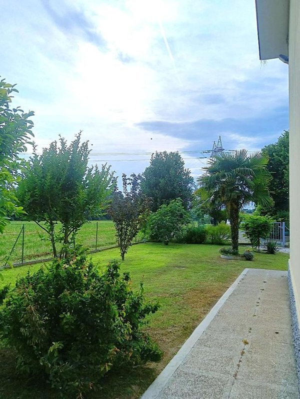 casa indipendente in vendita a Modena in zona Crocetta