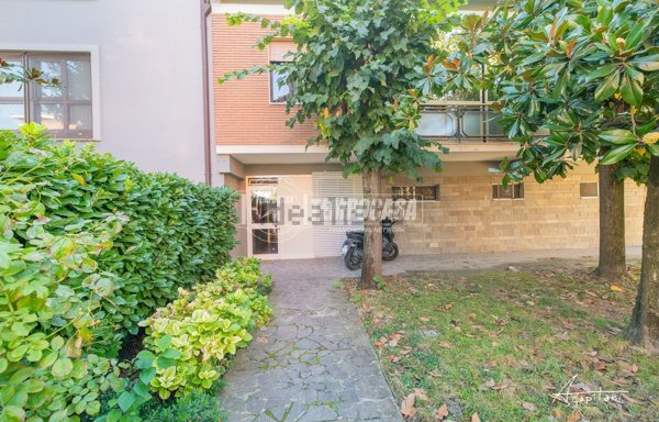 casa indipendente in vendita a Modena in zona Buon Pastore