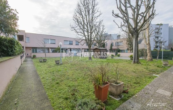 casa indipendente in vendita a Modena in zona San Lazzaro / Modena Est