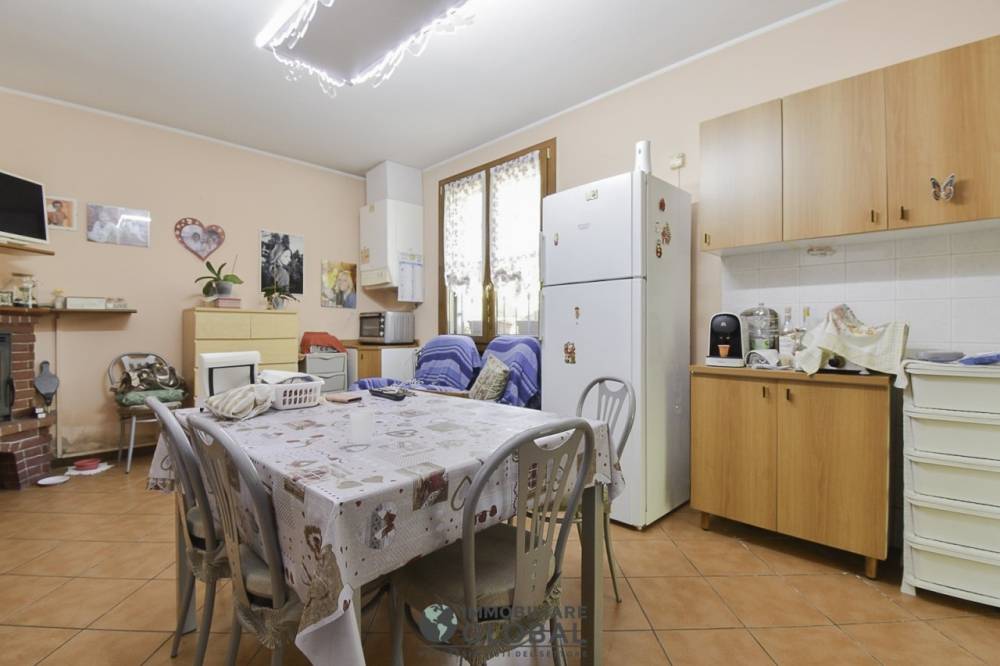 casa indipendente in vendita a Modena in zona Crocetta