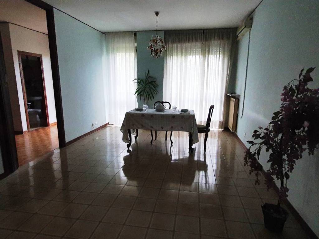 appartamento in vendita a Modena in zona Cittanova