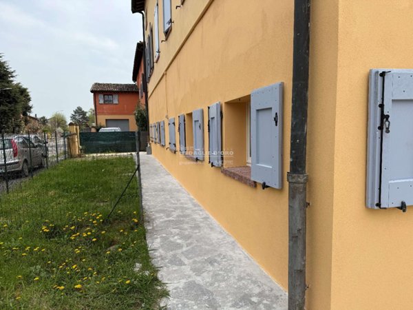 casa indipendente in vendita a Modena in zona Ganaceto