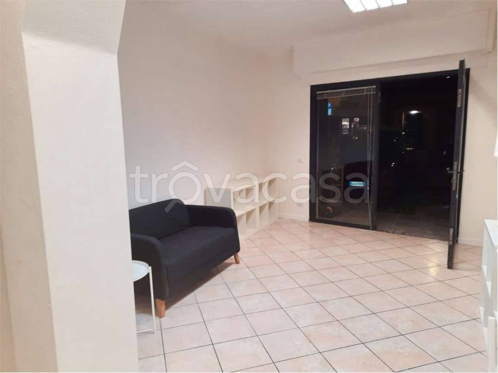 negozio in vendita a Modena in zona San Damaso