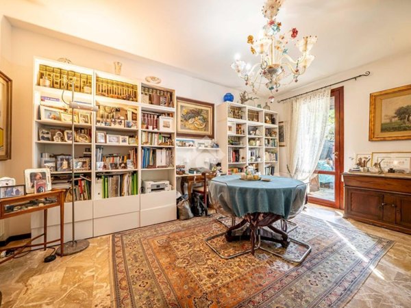 casa indipendente in vendita a Modena in zona Baggiovara