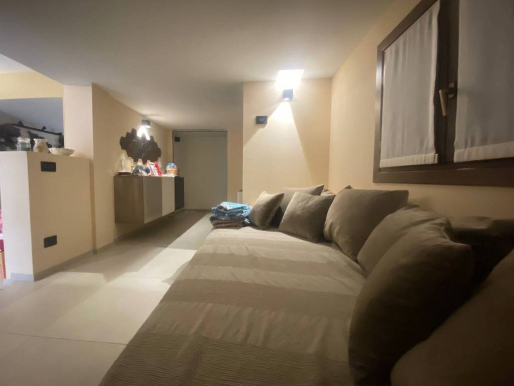 casa indipendente in vendita a Modena in zona Crocetta