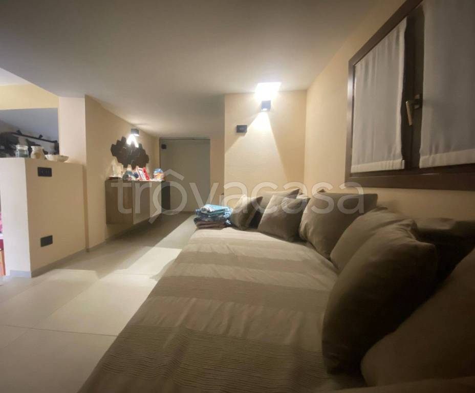 casa indipendente in vendita a Modena in zona Albareto