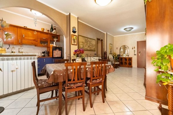 appartamento in vendita a Modena in zona Crocetta