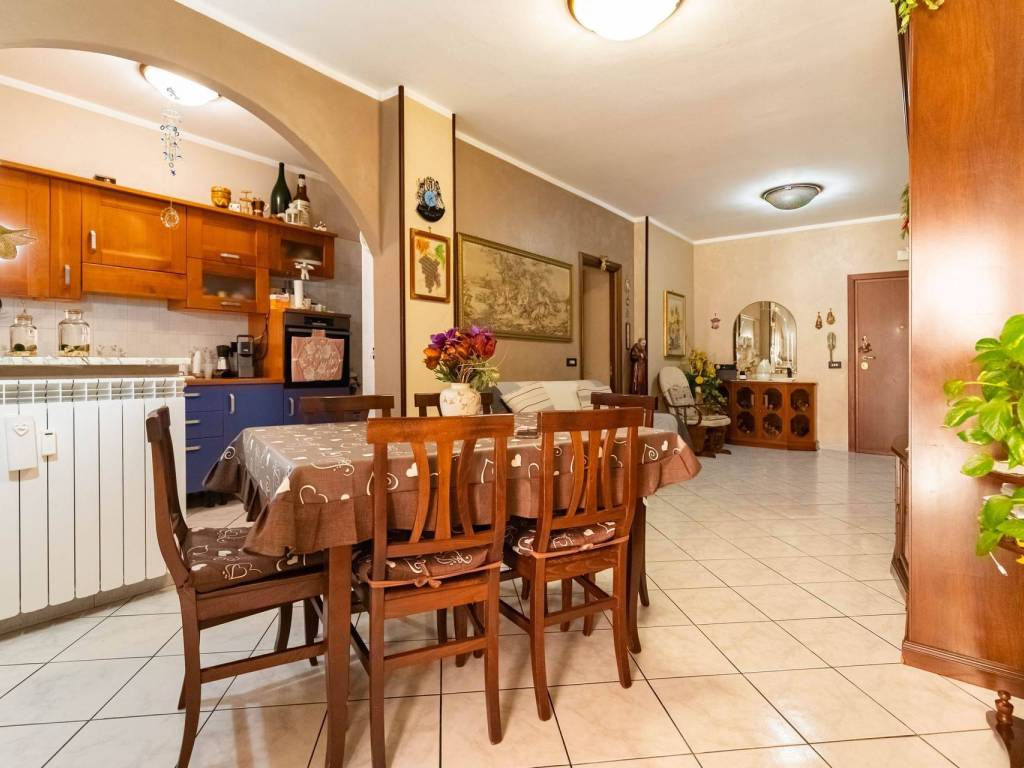 appartamento in vendita a Modena in zona Crocetta