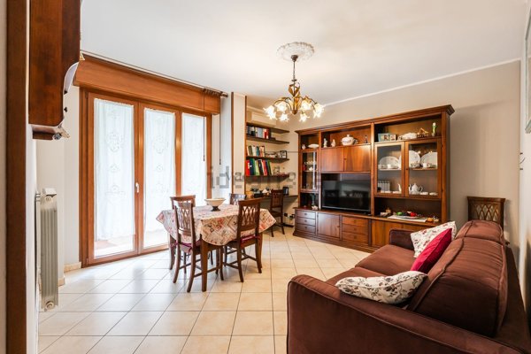 appartamento in vendita a Modena in zona Crocetta