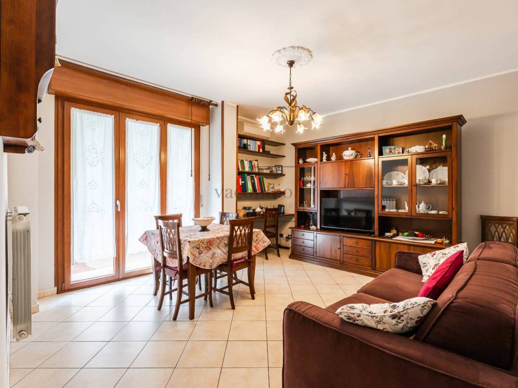 appartamento in vendita a Modena in zona San Lazzaro / Modena Est