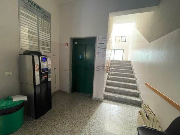 ufficio in vendita a Modena