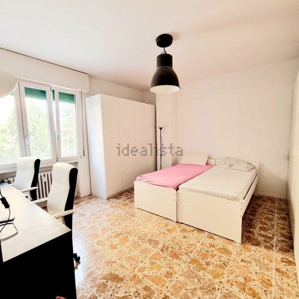 appartamento in vendita a Modena in zona Crocetta