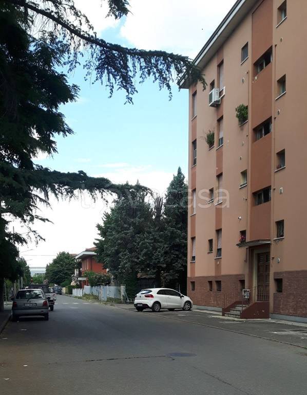 appartamento in vendita a Modena in zona San Lazzaro / Modena Est