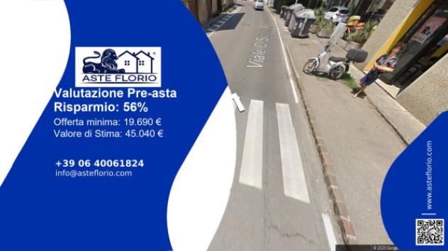 locale commerciale in vendita a Modena