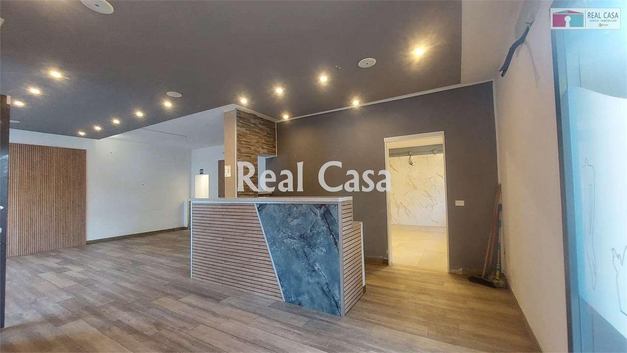 negozio in vendita a Modena in zona San Faustino