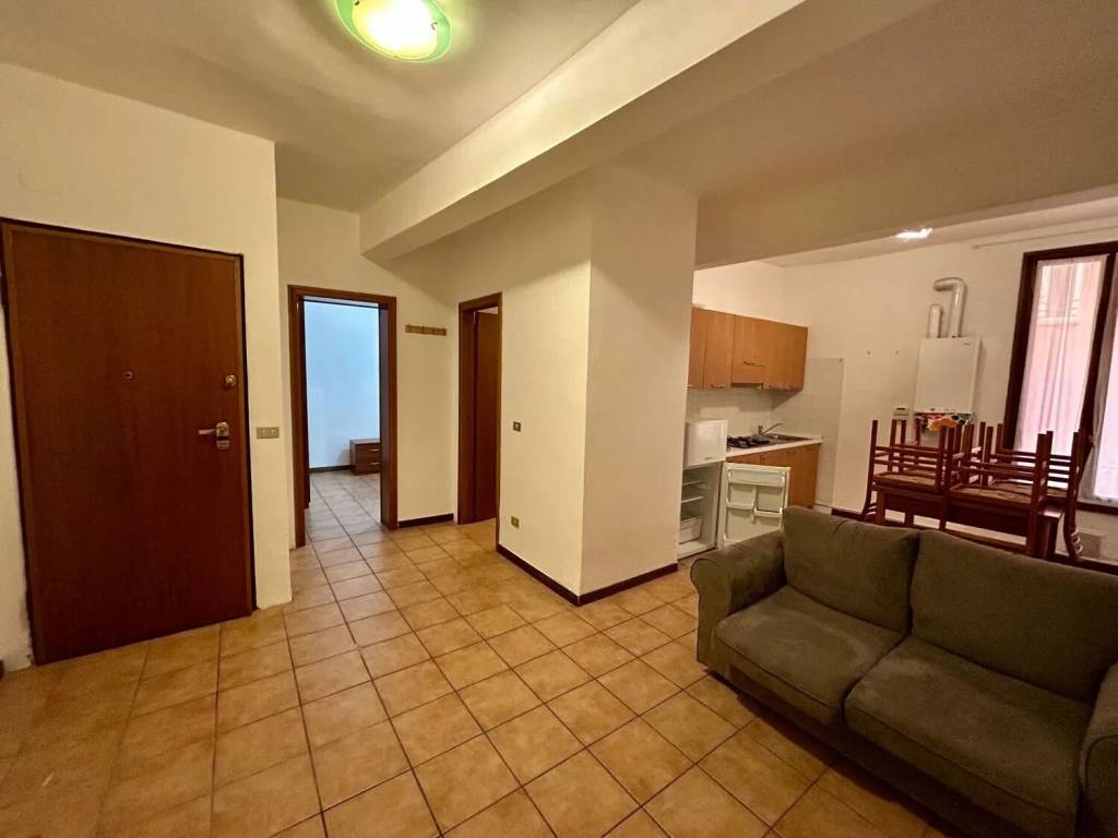 appartamento in vendita a Modena in zona Crocetta