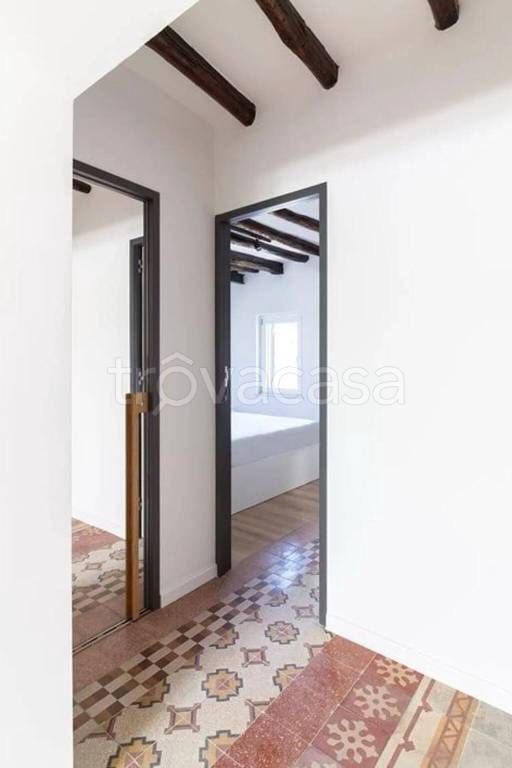 appartamento in vendita a Modena in zona Centro Storico