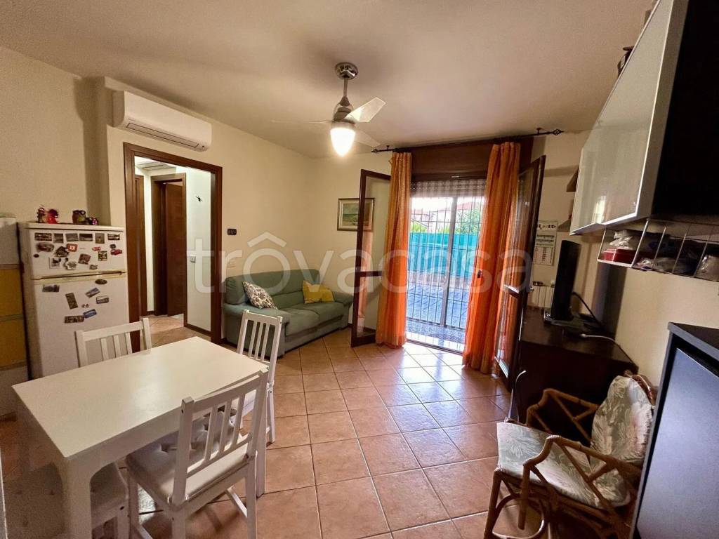 appartamento in vendita a Modena in zona Ganaceto