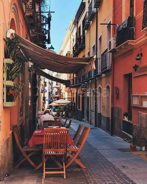 appartamento in vendita a Modena in zona Centro Storico