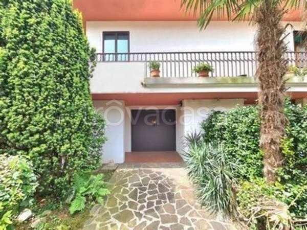 casa indipendente in vendita a Modena in zona Baggiovara