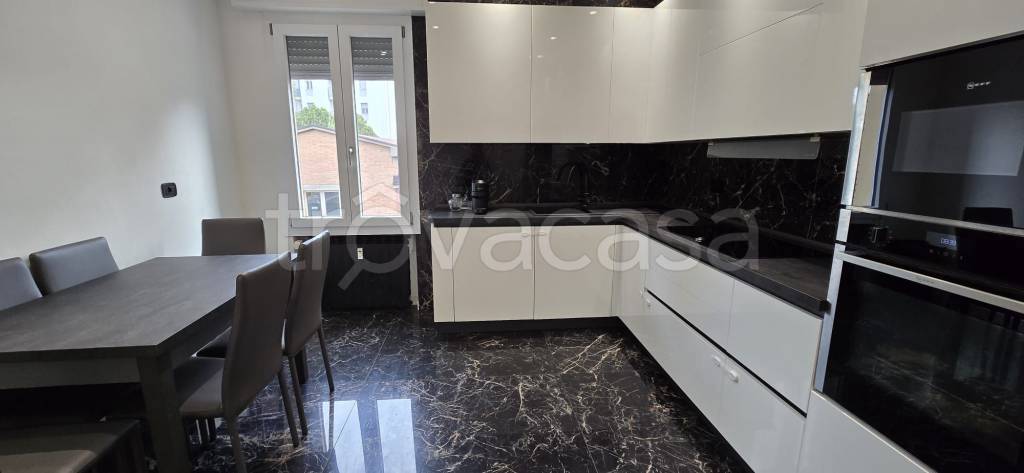 appartamento in vendita a Modena in zona San Faustino