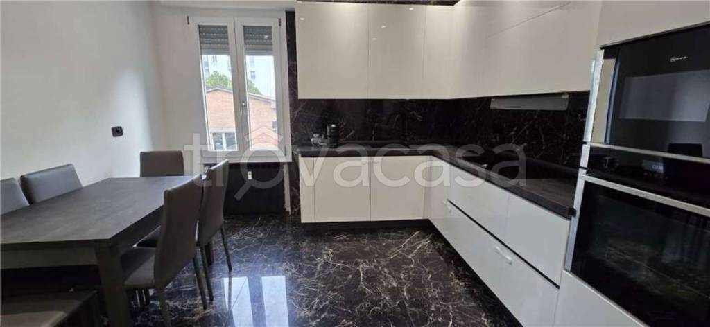 appartamento in vendita a Modena in zona San Faustino