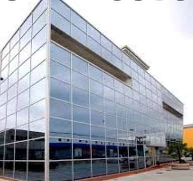 locale di sgombero in vendita a Modena in zona San Lazzaro / Modena Est