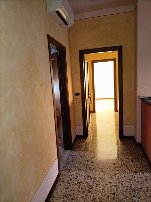 appartamento in vendita a Modena in zona Centro Storico