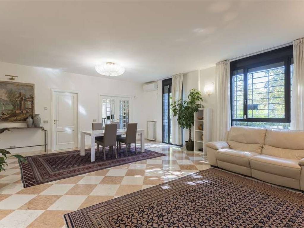 appartamento in vendita a Modena in zona Cognento