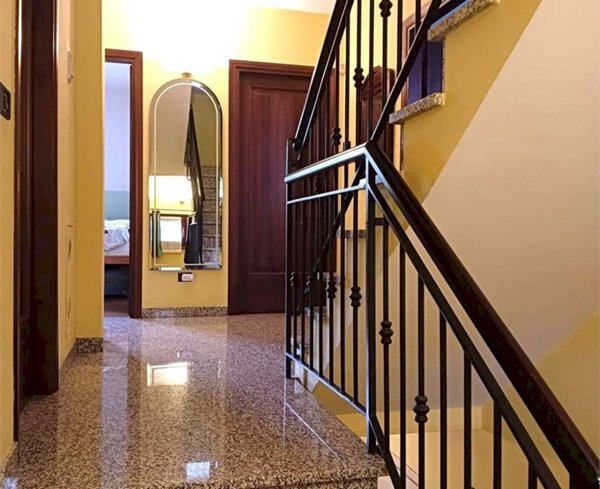 casa indipendente in vendita a Modena