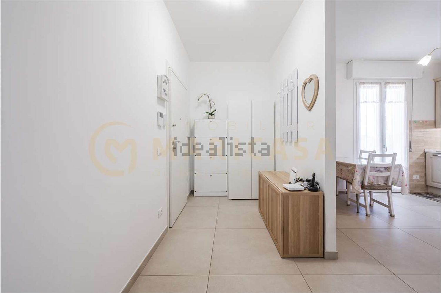 appartamento in vendita a Modena in zona Amendola