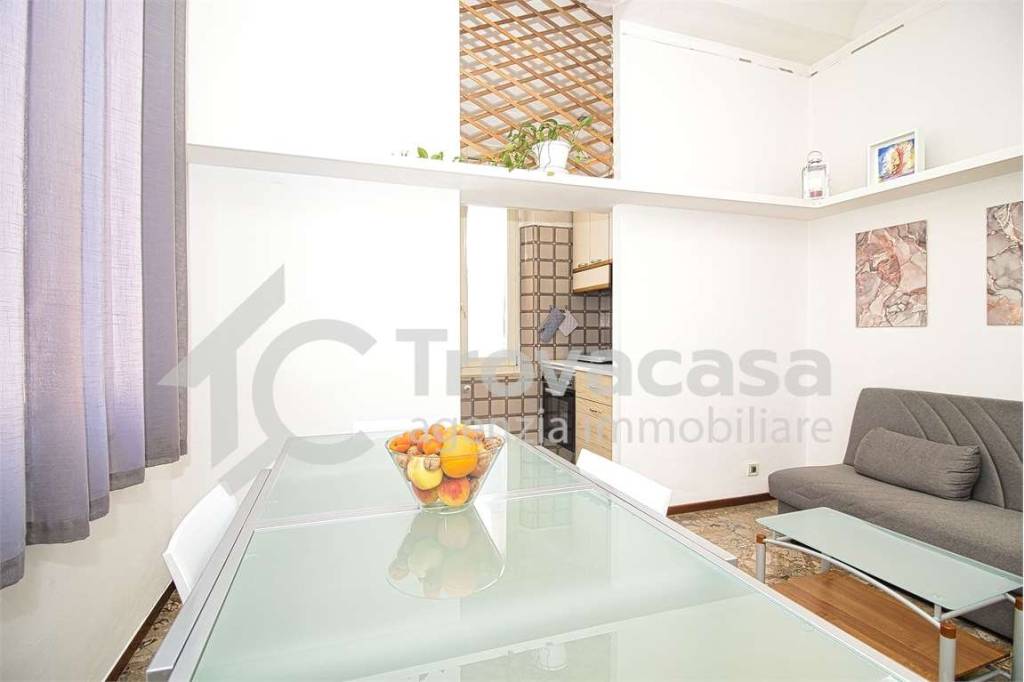 appartamento in vendita a Modena in zona Crocetta