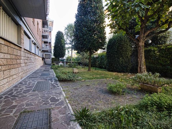 appartamento in vendita a Modena in zona San Lazzaro / Modena Est