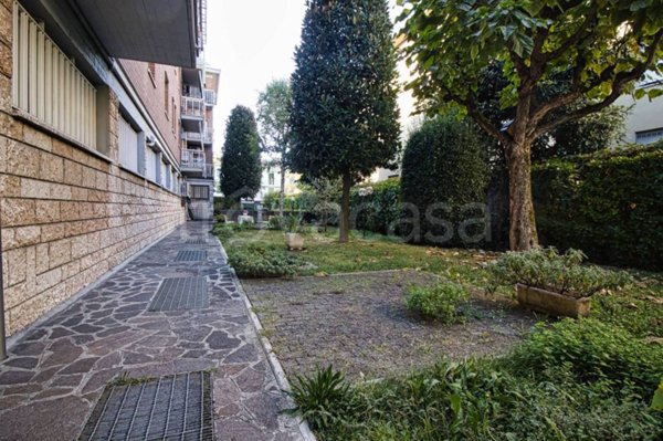 appartamento in vendita a Modena in zona Crocetta