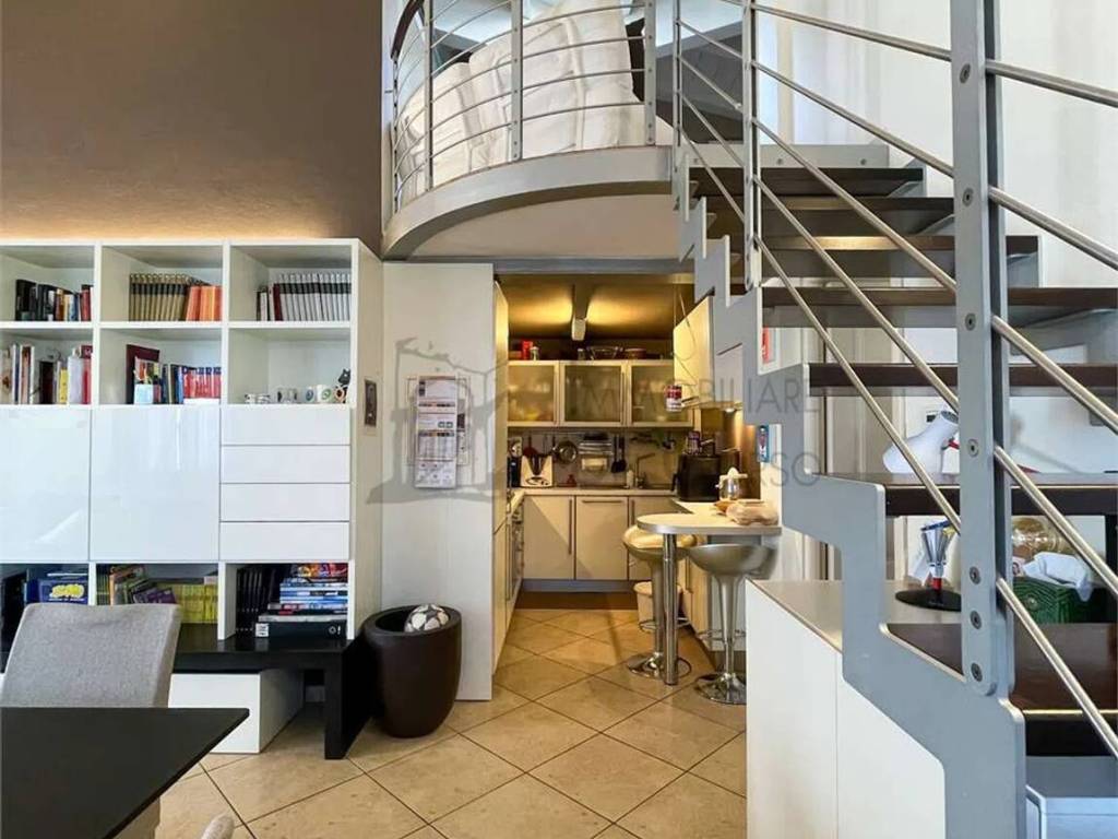 appartamento in vendita a Modena in zona Centro Storico