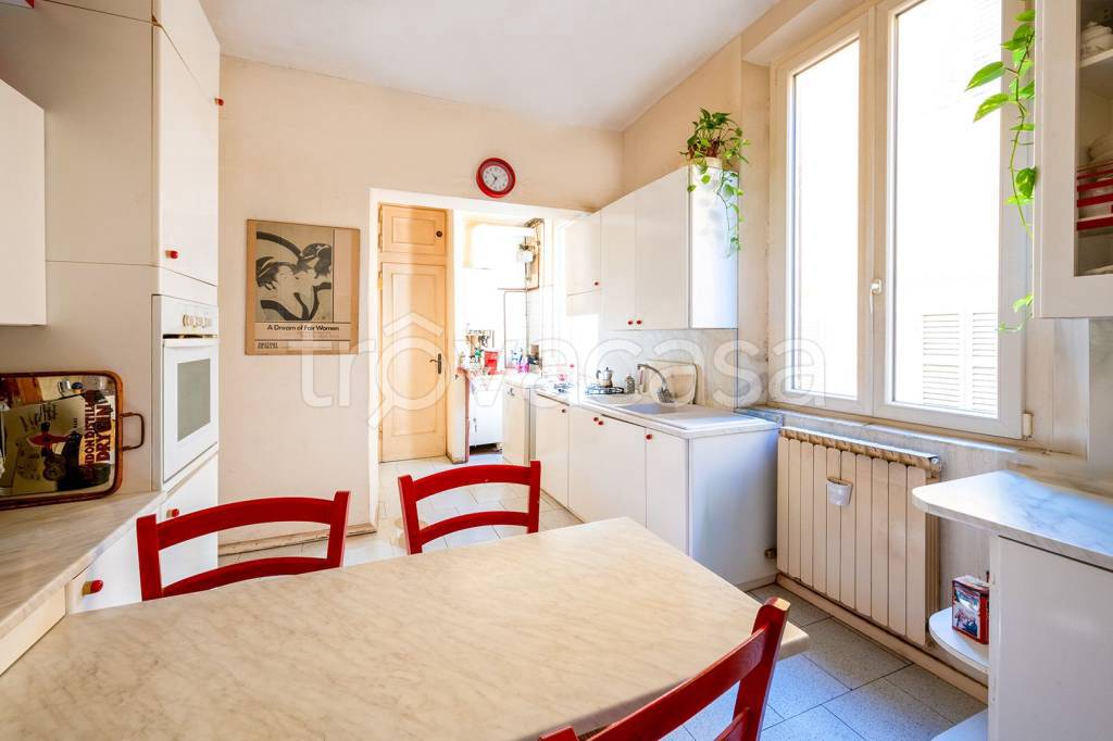 appartamento in vendita a Modena in zona Centro Storico