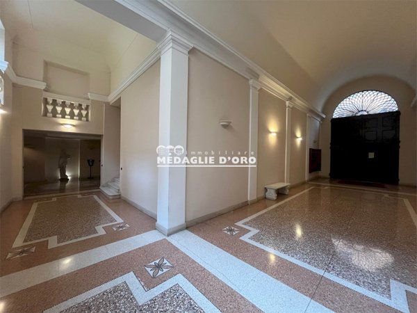 appartamento in vendita a Modena in zona Centro Storico