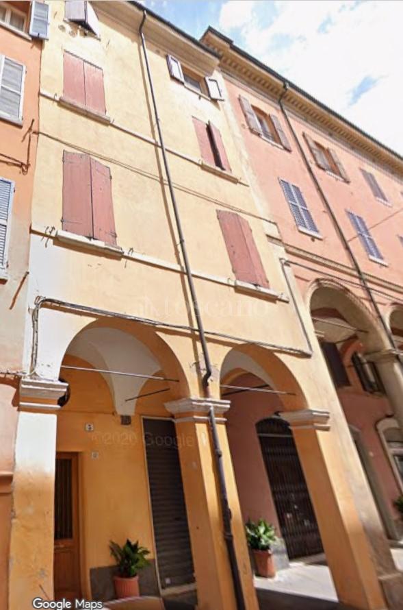 appartamento in vendita a Modena in zona Centro Storico