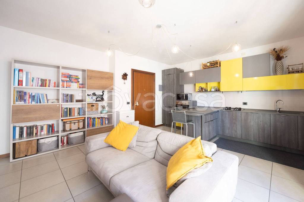 appartamento in vendita a Modena in zona Crocetta