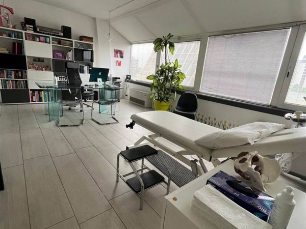 ufficio in vendita a Modena in zona Cittanova